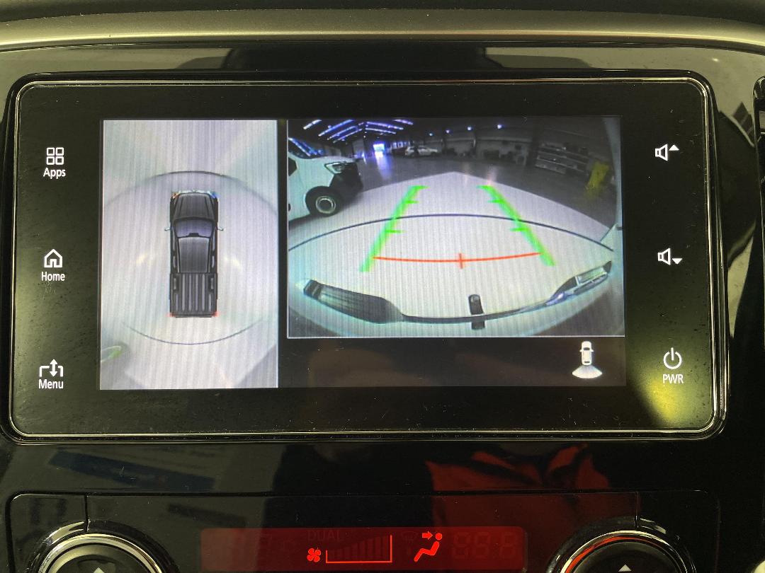 Photo '30' of Mitsubishi Triton