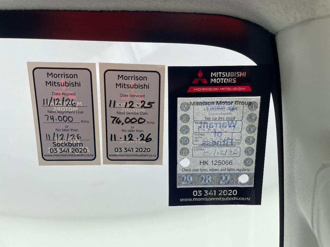 Photo '32' of Mitsubishi Triton