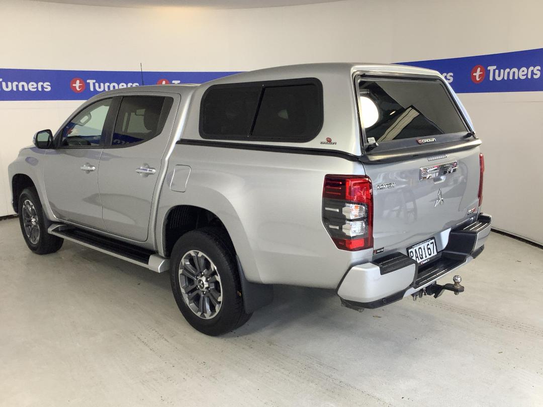 Photo '5' of Mitsubishi Triton