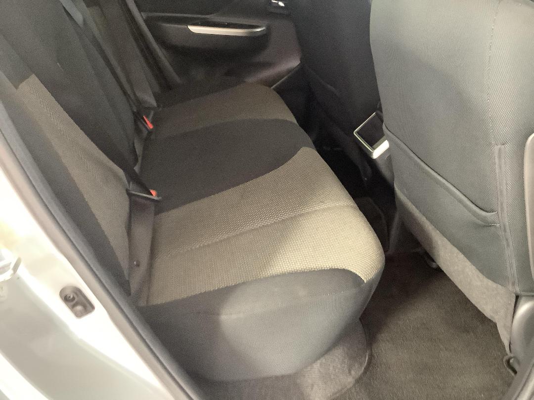 Photo '20' of Mitsubishi Triton