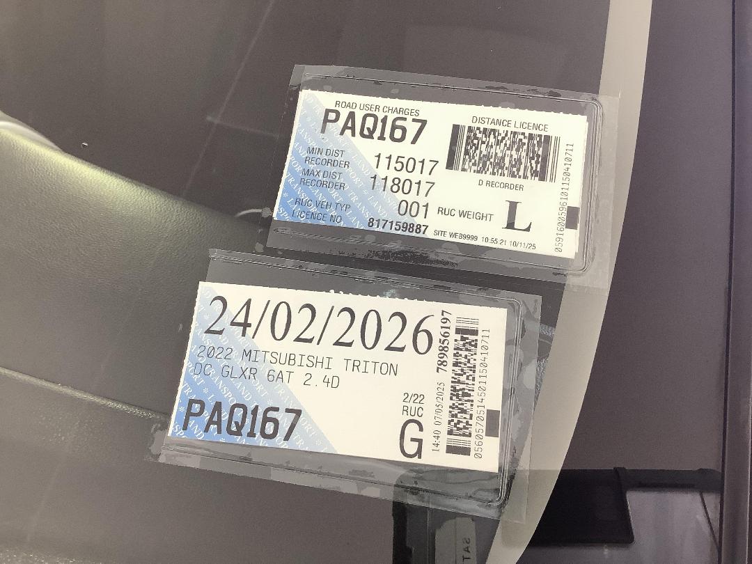 Photo '24' of Mitsubishi Triton