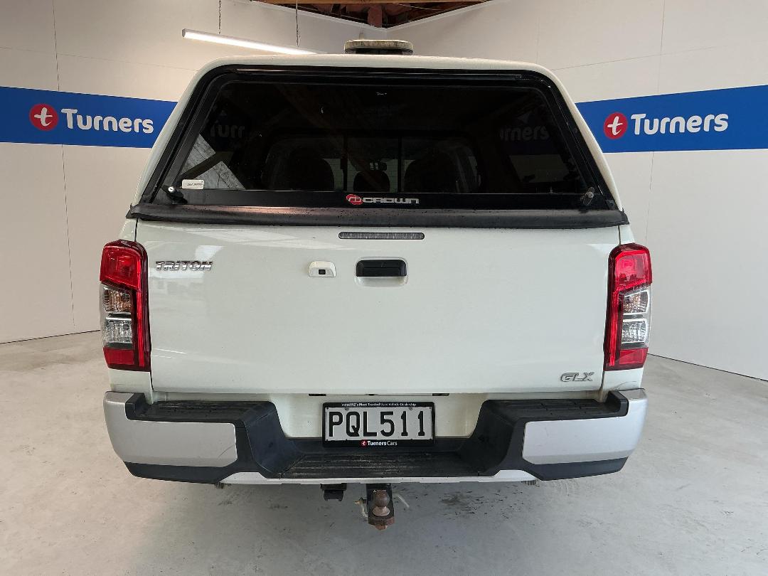 Photo '6' of Mitsubishi Triton