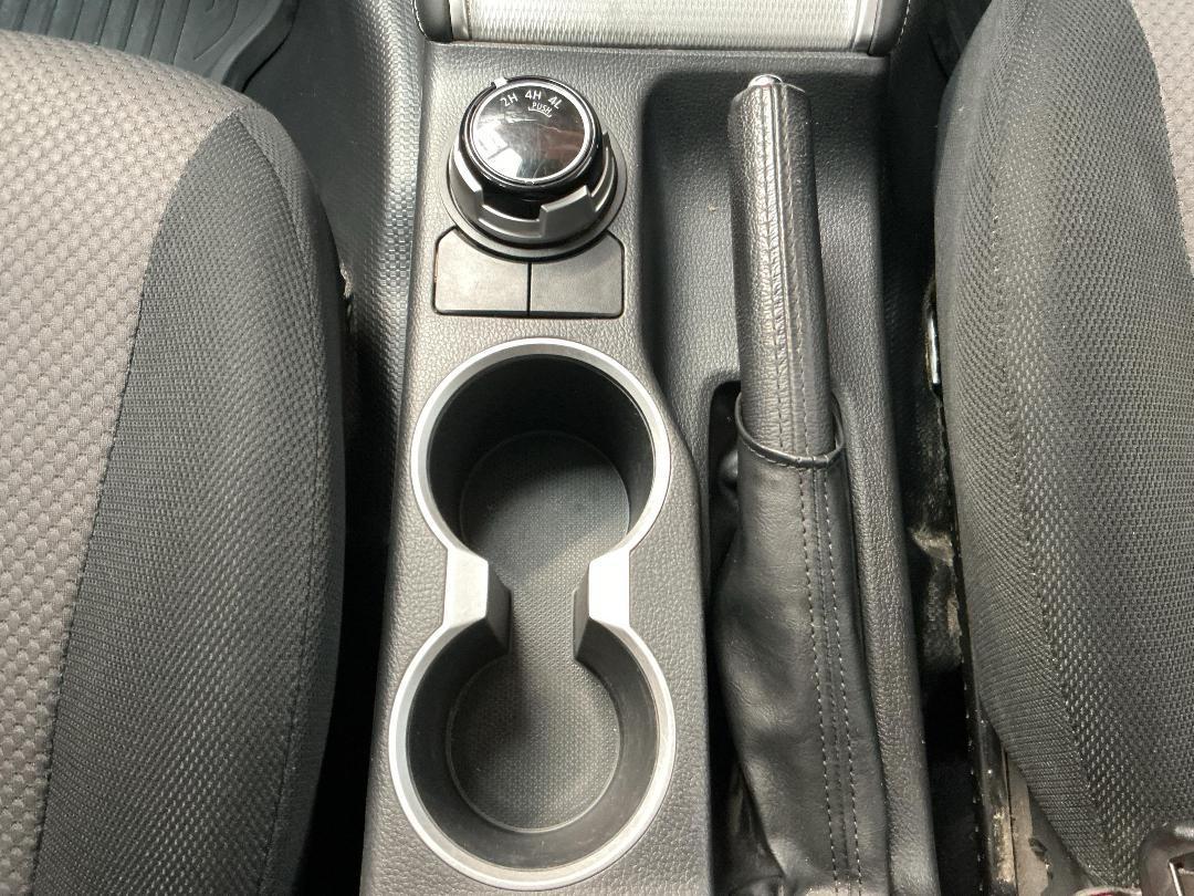 Photo '24' of Mitsubishi Triton