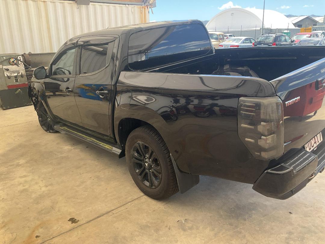 Photo '3' of Mitsubishi Triton DC Vrxb 6AT Photo '3' of Mitsubishi Triton DC Vrxb 6AT