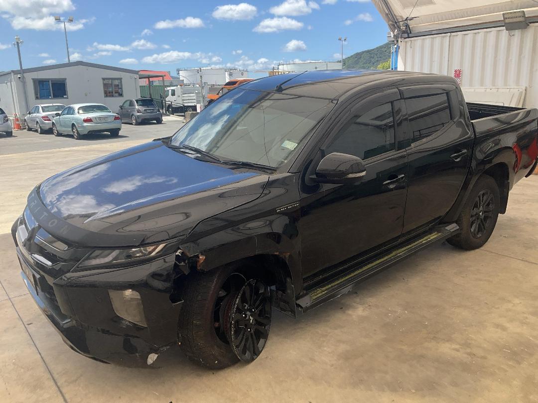 Photo '2' of Mitsubishi Triton DC Vrxb 6AT Photo '2' of Mitsubishi Triton DC Vrxb 6AT