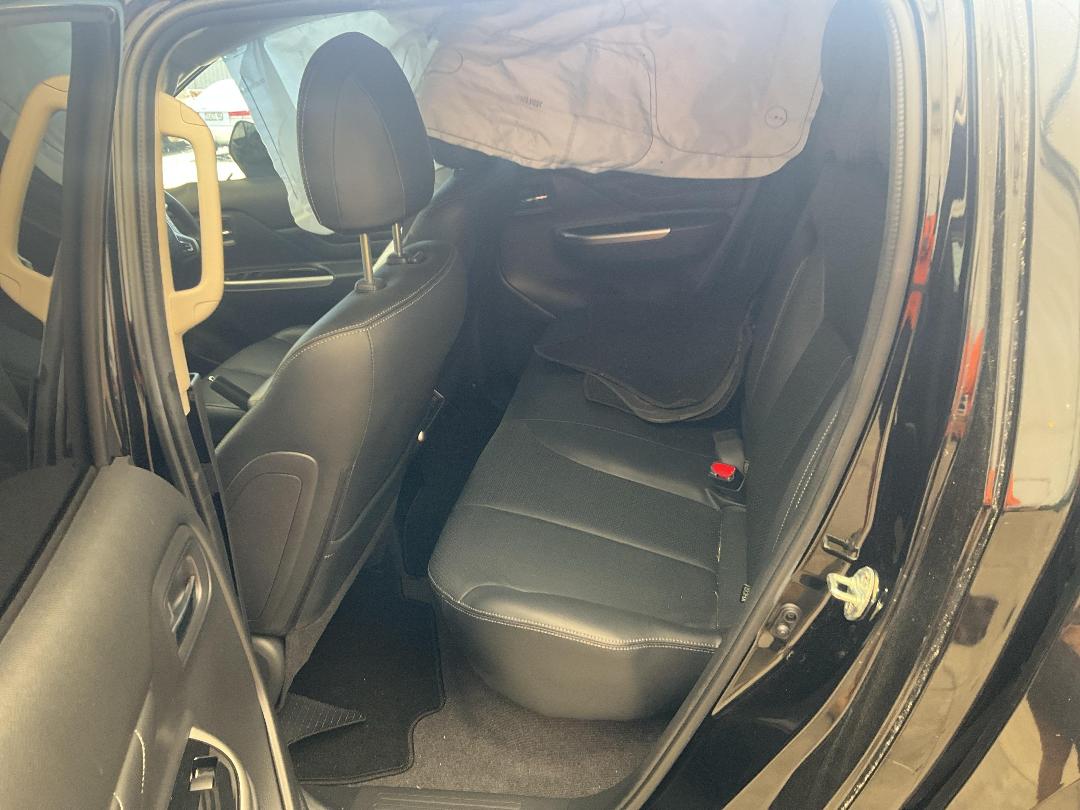 Photo '12' of Mitsubishi Triton DC Vrxb 6AT Photo '12' of Mitsubishi Triton DC Vrxb 6AT