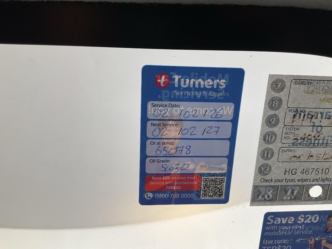 Photo '24' of Mitsubishi Triton