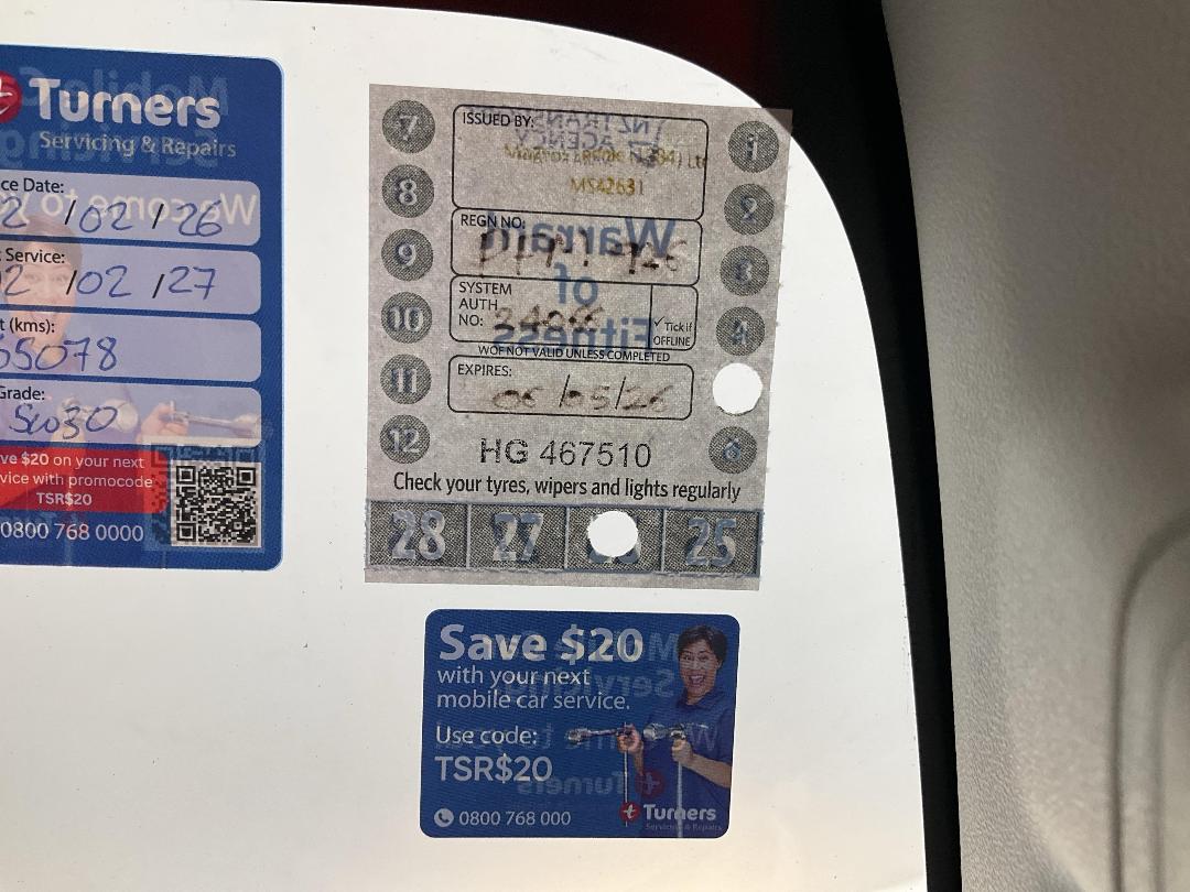 Photo '23' of Mitsubishi Triton