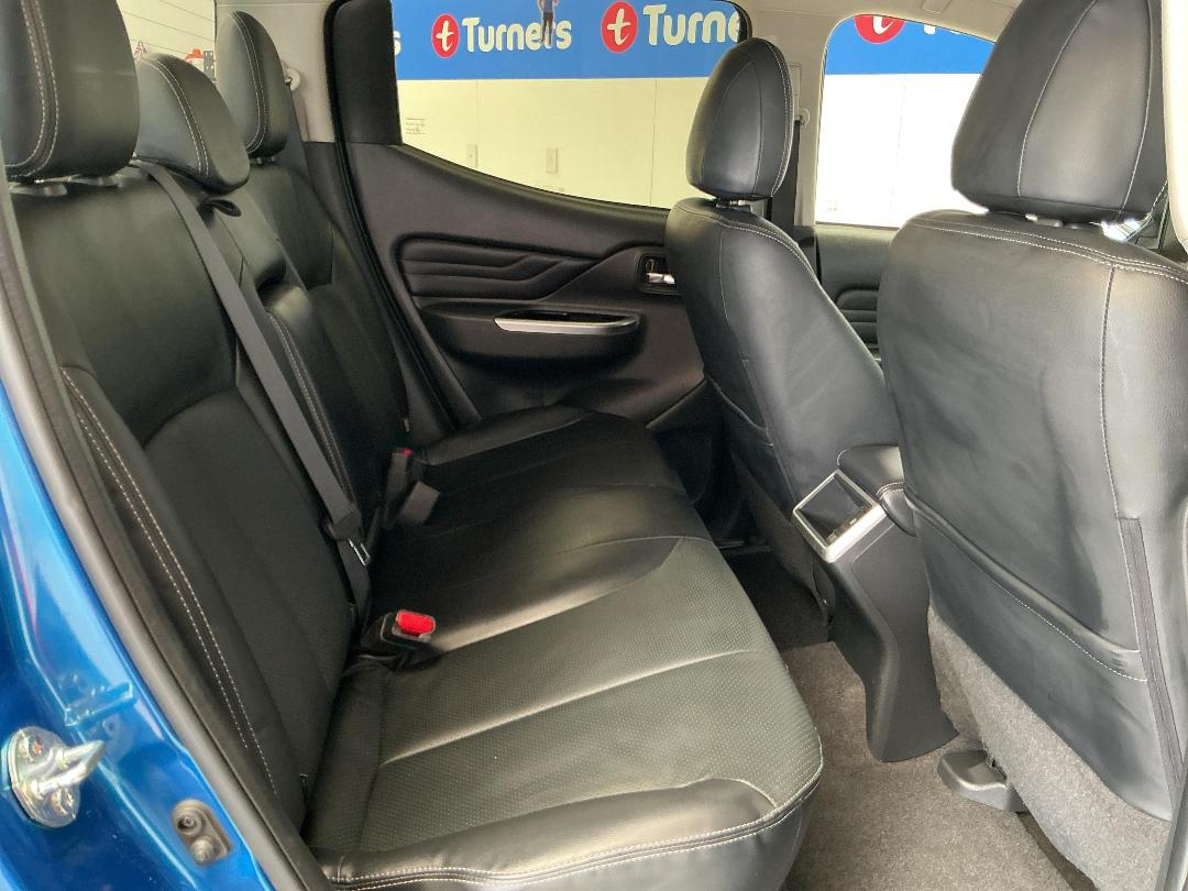 Photo '20' of Mitsubishi Triton