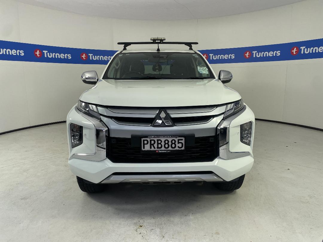 Photo '2' of Mitsubishi Triton