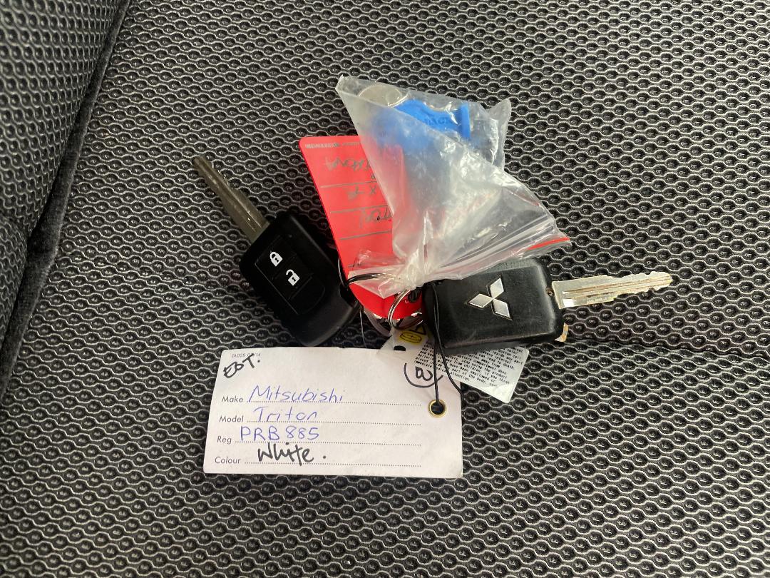 Photo '22' of Mitsubishi Triton