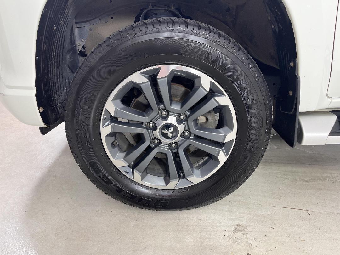 Photo '10' of Mitsubishi Triton Photo '10' of Mitsubishi Triton