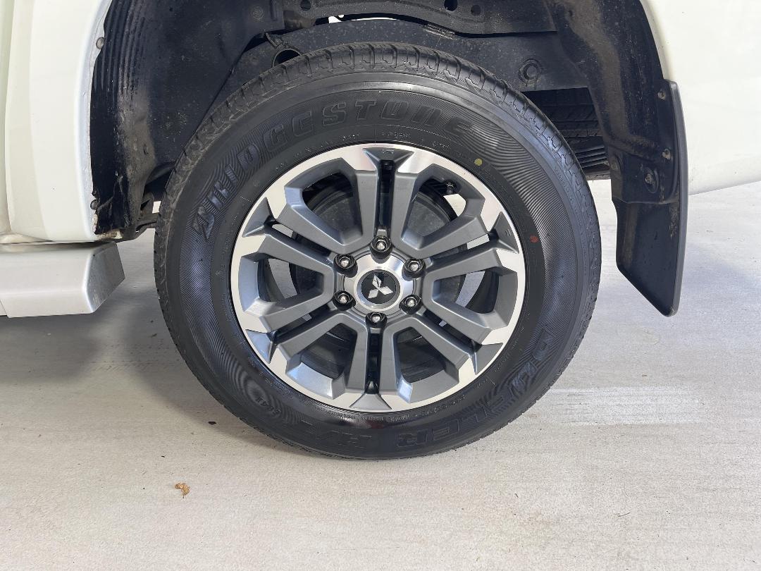 Photo '11' of Mitsubishi Triton Photo '11' of Mitsubishi Triton