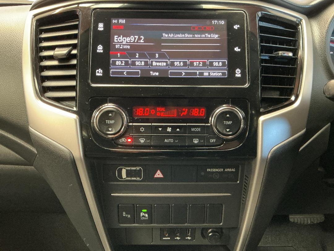 Photo '18' of Mitsubishi Triton