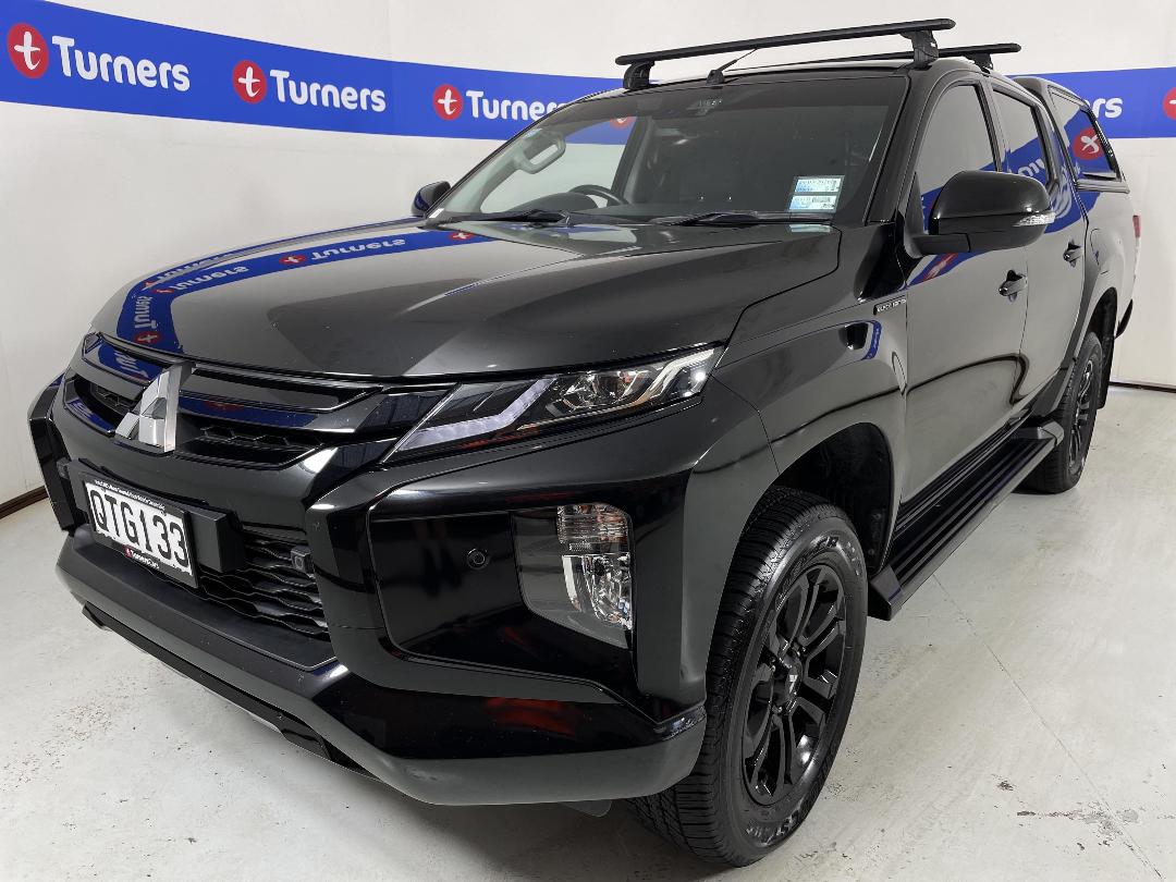 Photo '4' of Mitsubishi Triton