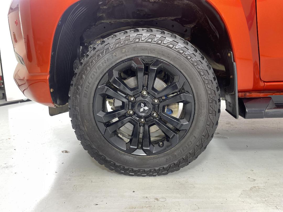 Photo '10' of Mitsubishi Triton Photo '10' of Mitsubishi Triton