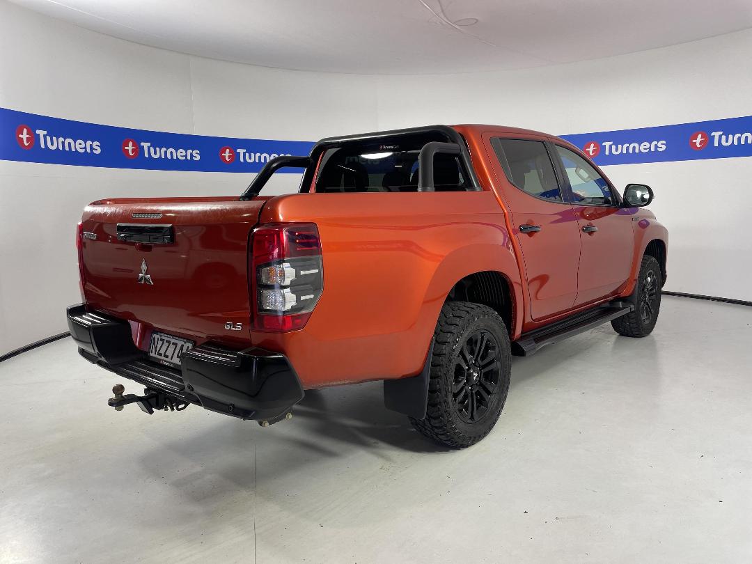 Photo '7' of Mitsubishi Triton Photo '7' of Mitsubishi Triton