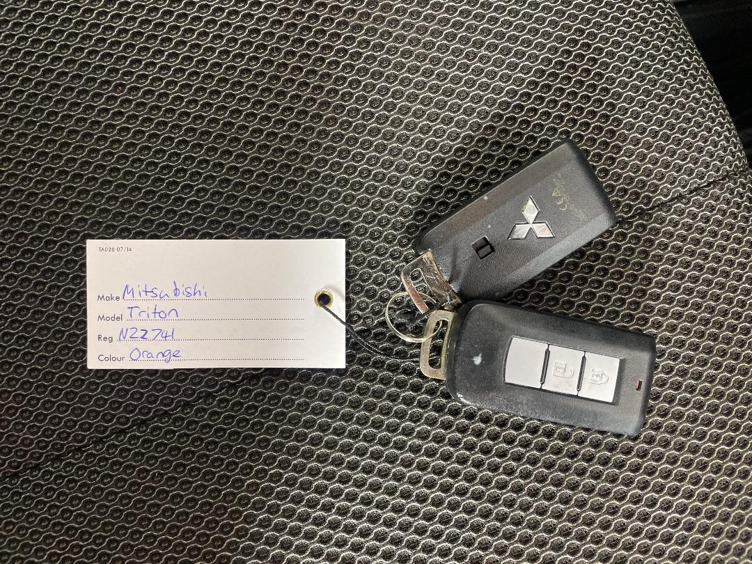 Photo '22' of Mitsubishi Triton Photo '22' of Mitsubishi Triton