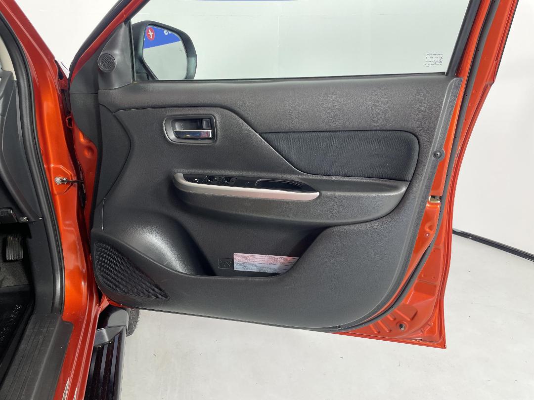 Photo '15' of Mitsubishi Triton Photo '15' of Mitsubishi Triton