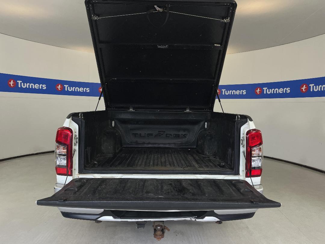 Photo '14' of Mitsubishi Triton