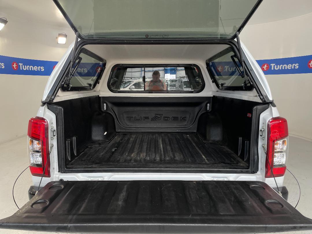 Photo '14' of Mitsubishi Triton