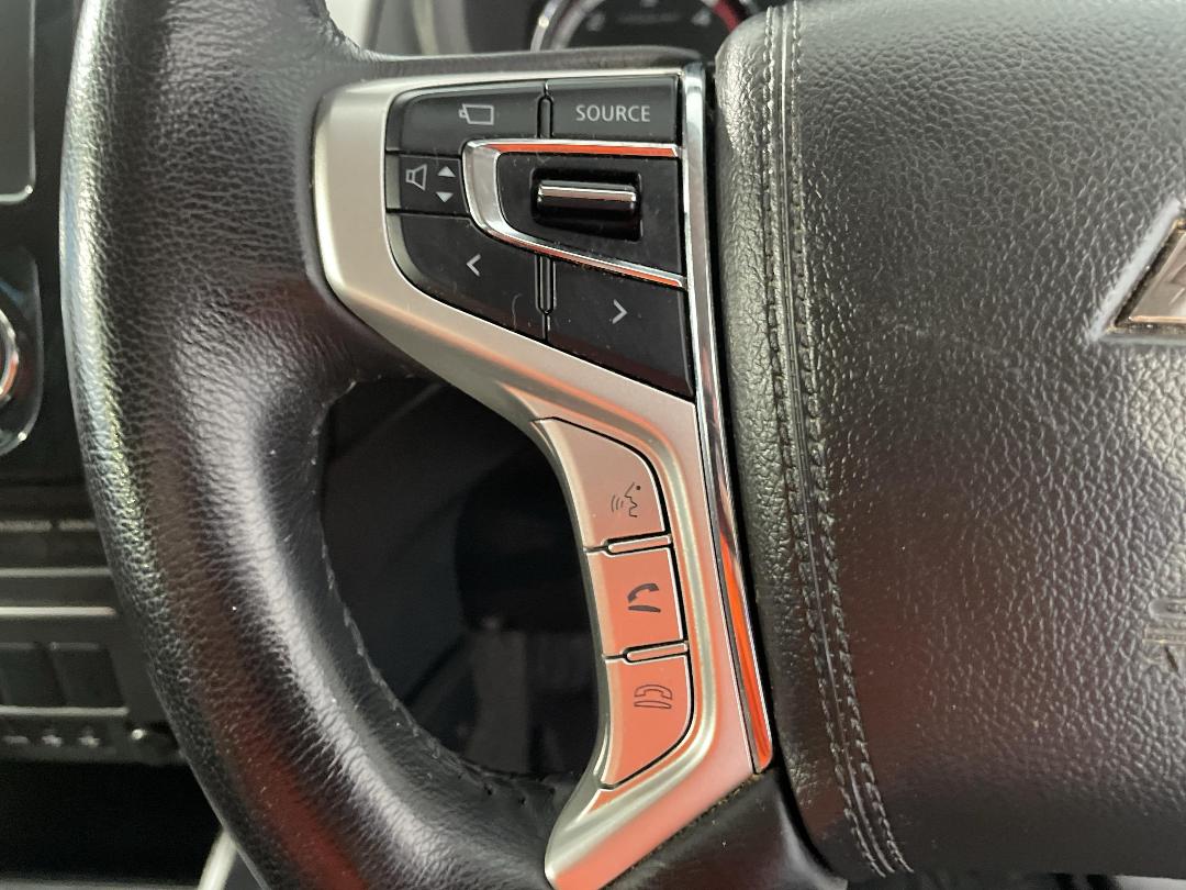 Photo '27' of Mitsubishi Triton