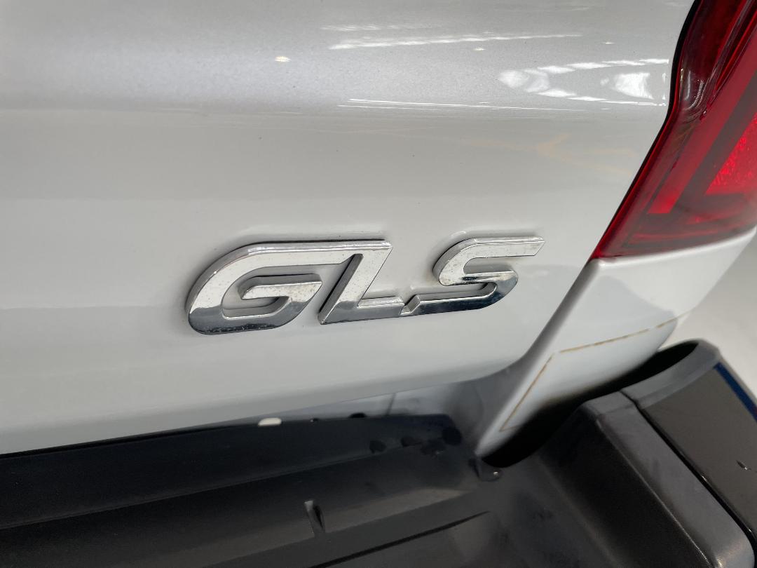 Photo '38' of Mitsubishi Triton