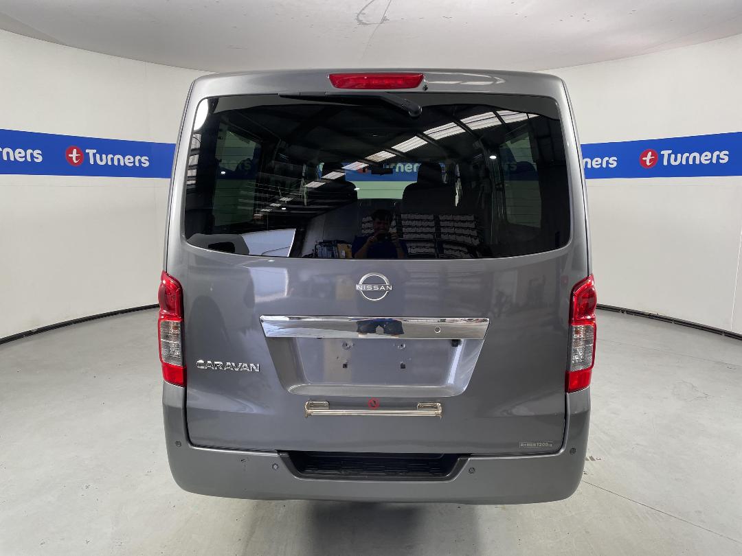 Photo '6' of Nissan Caravan