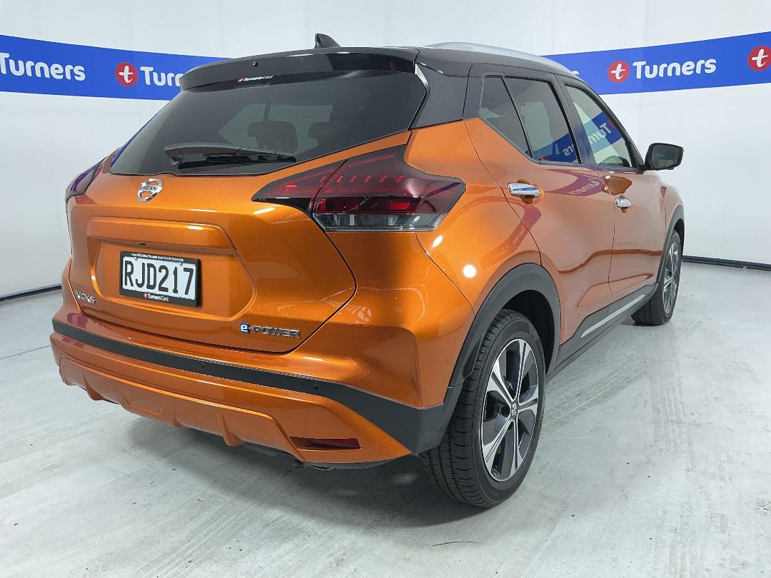 Photo '7' of Nissan Kicks