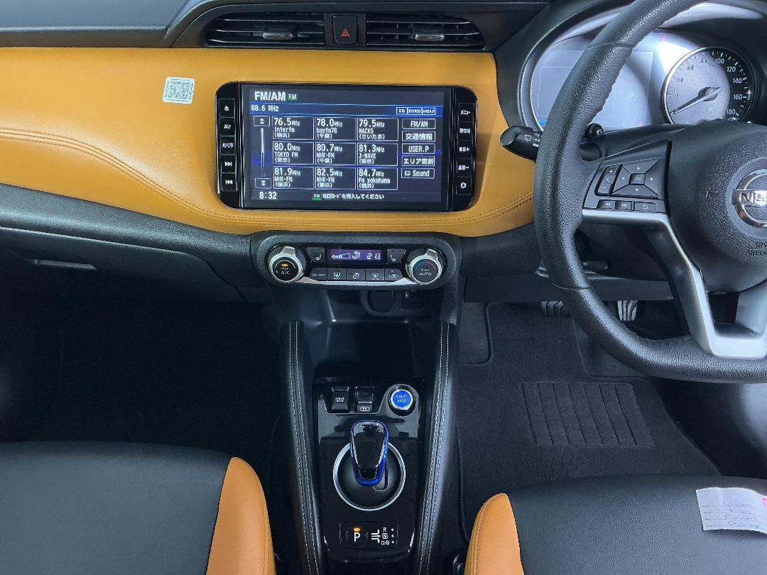 Photo '18' of Nissan Kicks