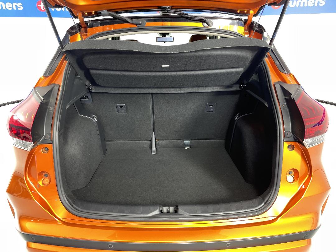 Photo '14' of Nissan Kicks Photo '14' of Nissan Kicks