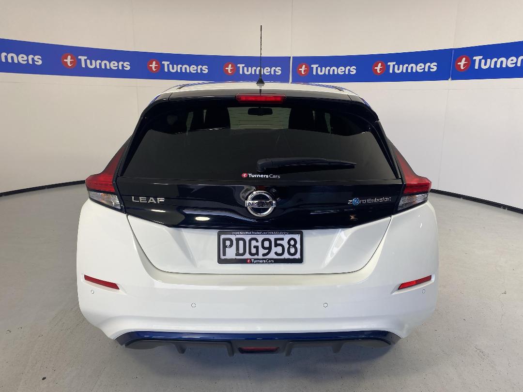 Photo '6' of Nissan Leaf