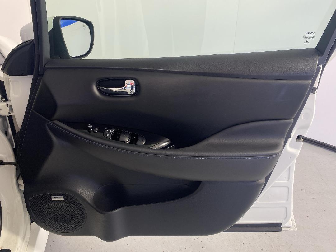 Photo '15' of Nissan Leaf