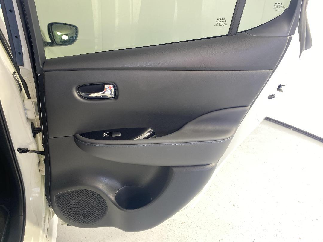 Photo '19' of Nissan Leaf