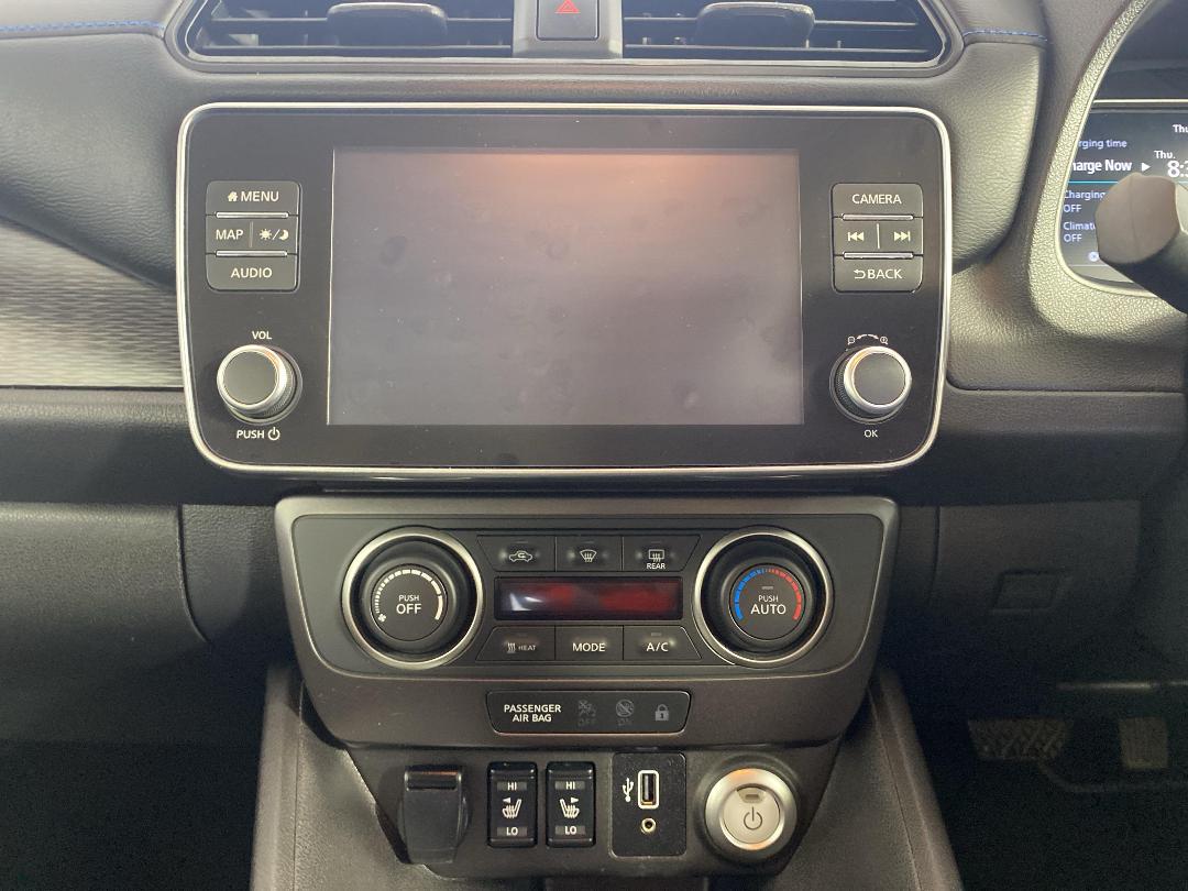 Photo '18' of Nissan Leaf