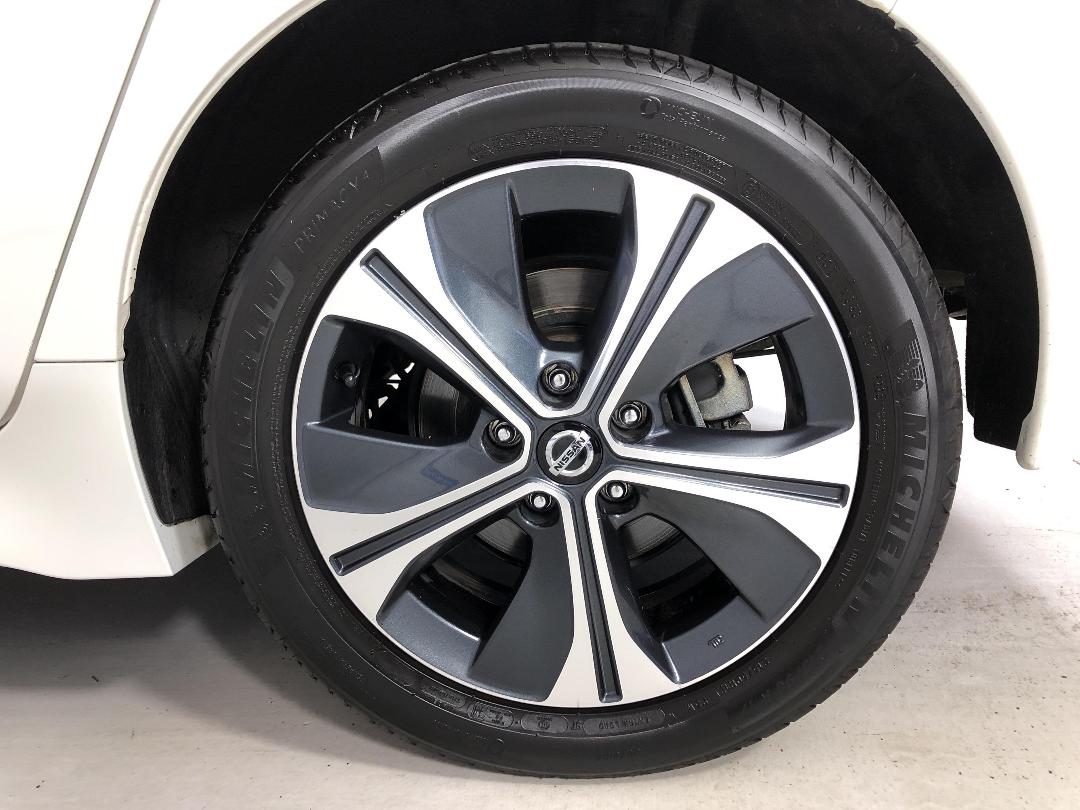 Photo '11' of Nissan Leaf