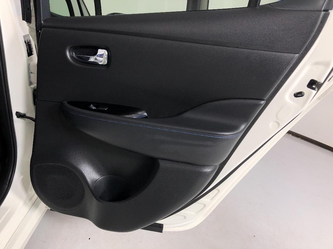 Photo '19' of Nissan Leaf