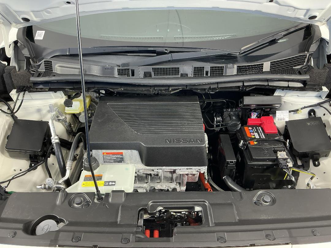 Photo '13' of Nissan Leaf