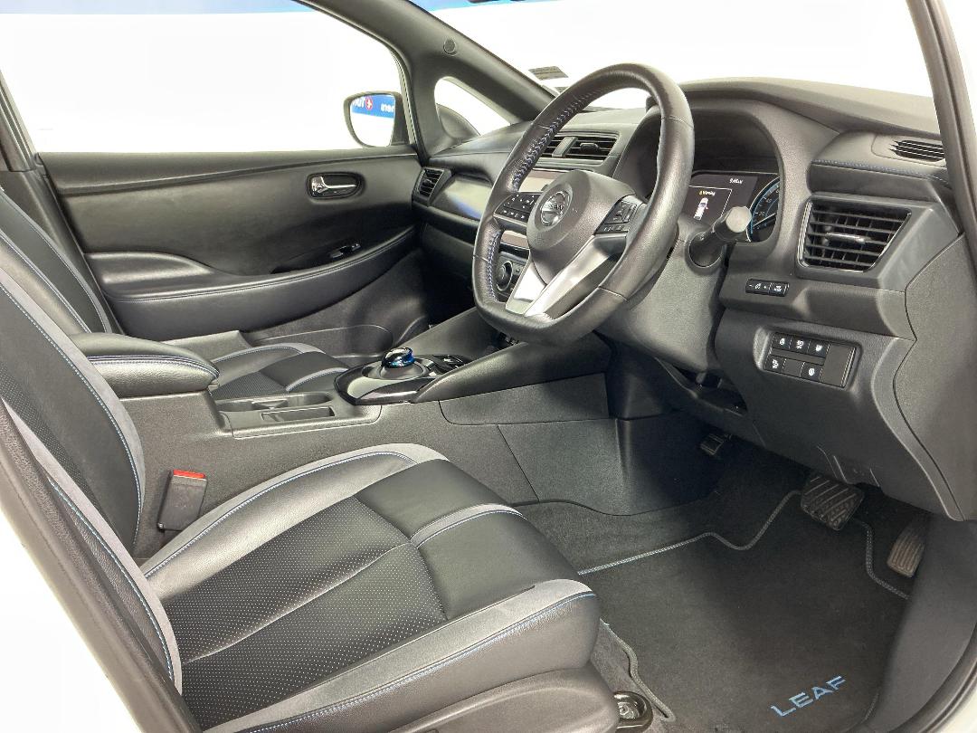 Photo '16' of Nissan Leaf