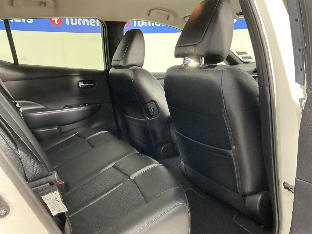 Photo '20' of Nissan Leaf