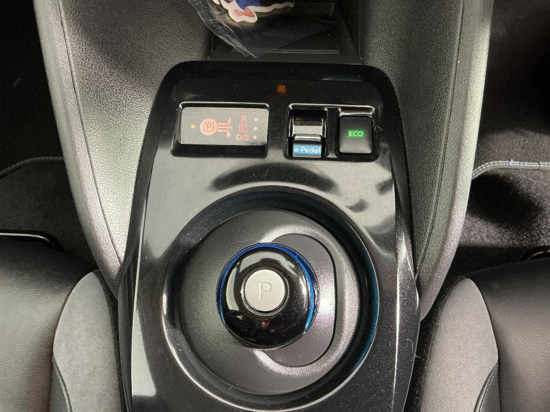 Photo '23' of Nissan Leaf