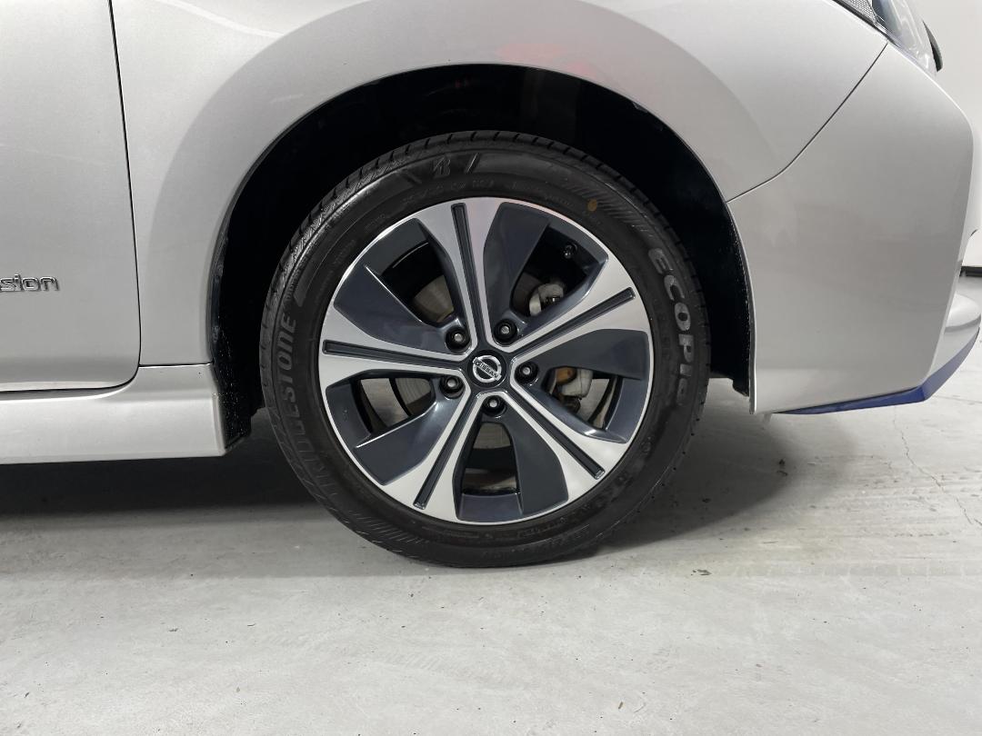 Photo '9' of Nissan Leaf