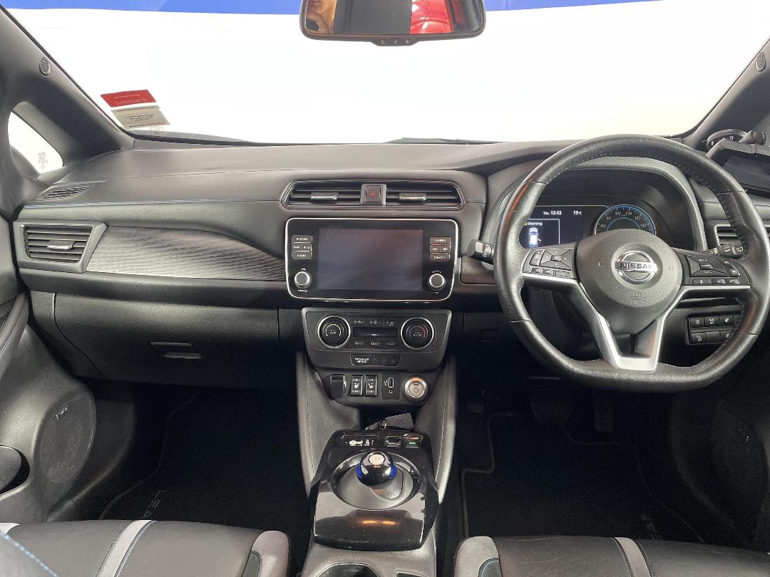 Photo '17' of Nissan Leaf