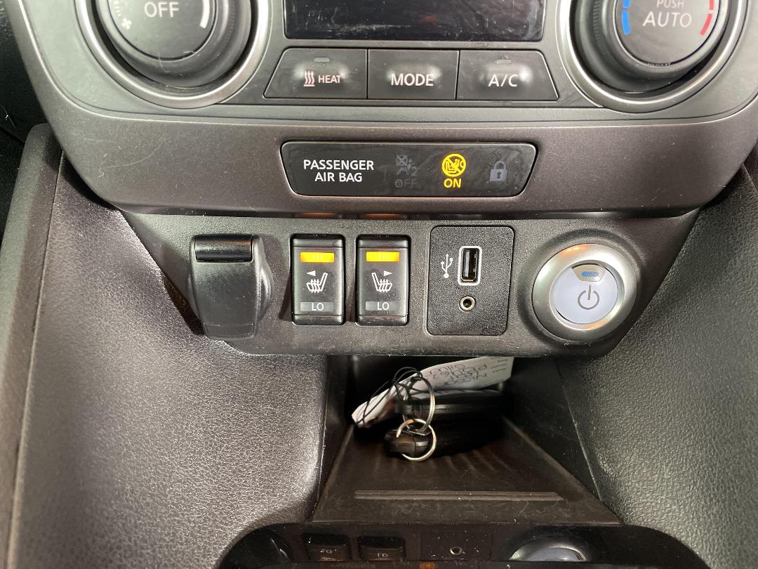 Photo '30' of Nissan Leaf