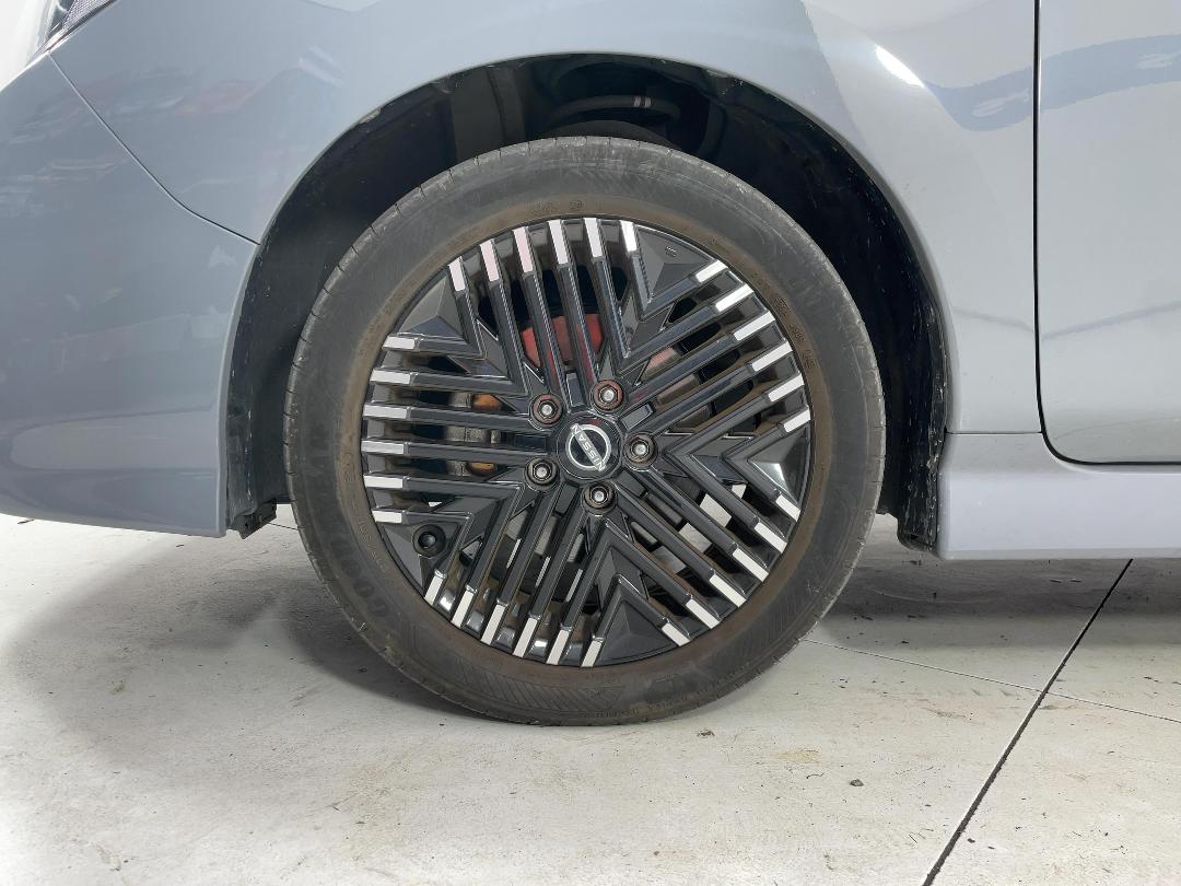 Photo '10' of Nissan Leaf Photo '10' of Nissan Leaf