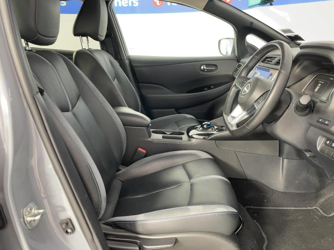 Photo '16' of Nissan Leaf Photo '16' of Nissan Leaf