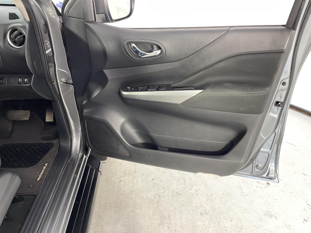 Photo '15' of Nissan Navara Photo '15' of Nissan Navara