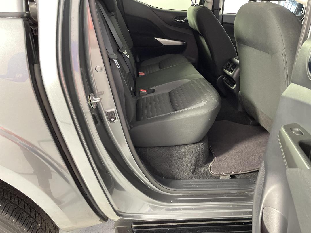 Photo '20' of Nissan Navara Photo '20' of Nissan Navara