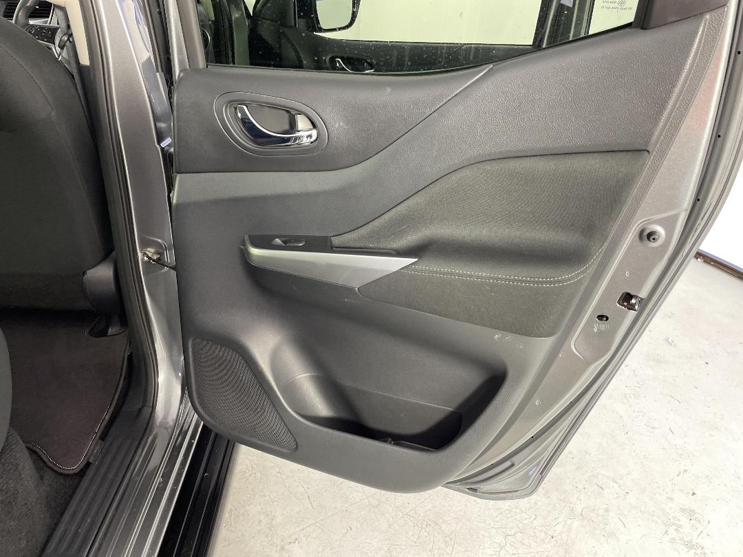 Photo '19' of Nissan Navara Photo '19' of Nissan Navara