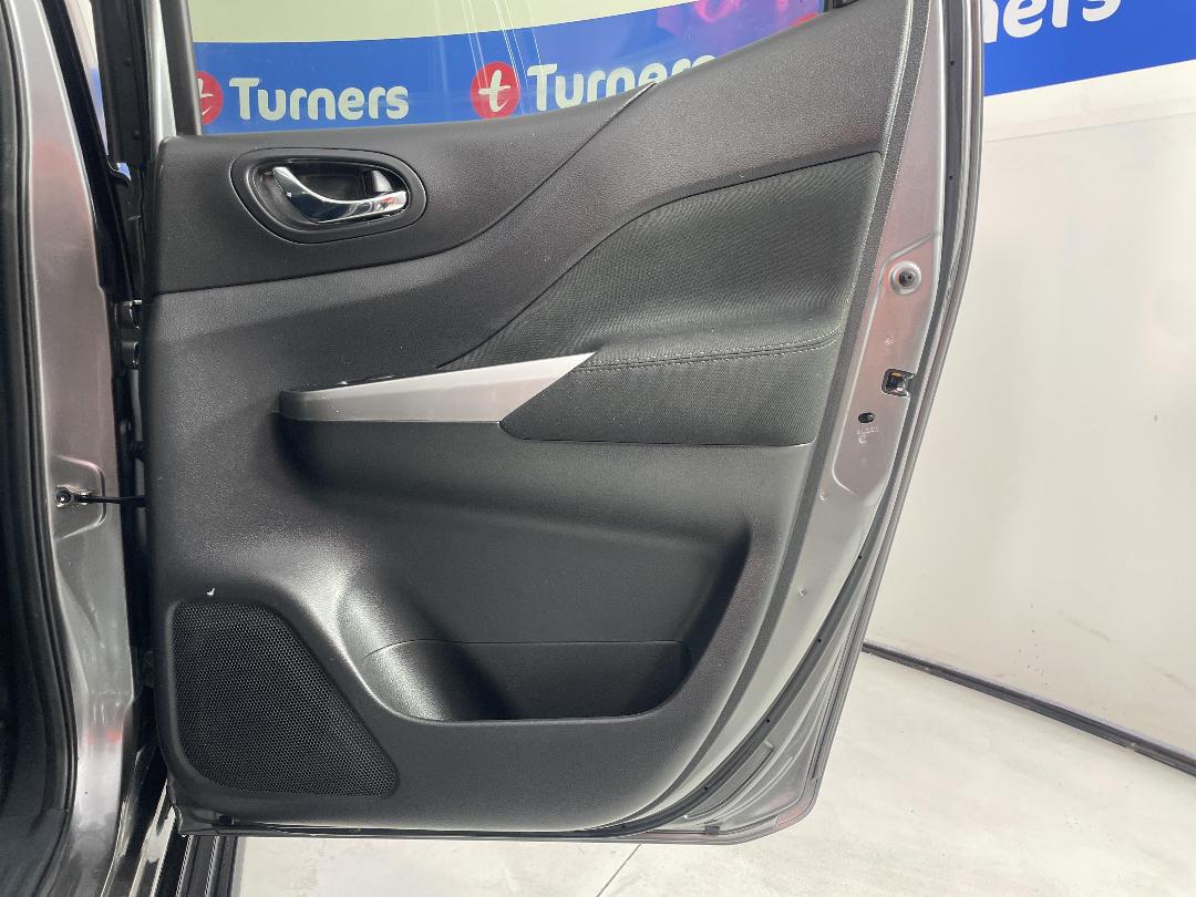 Photo '19' of Nissan Navara Photo '19' of Nissan Navara